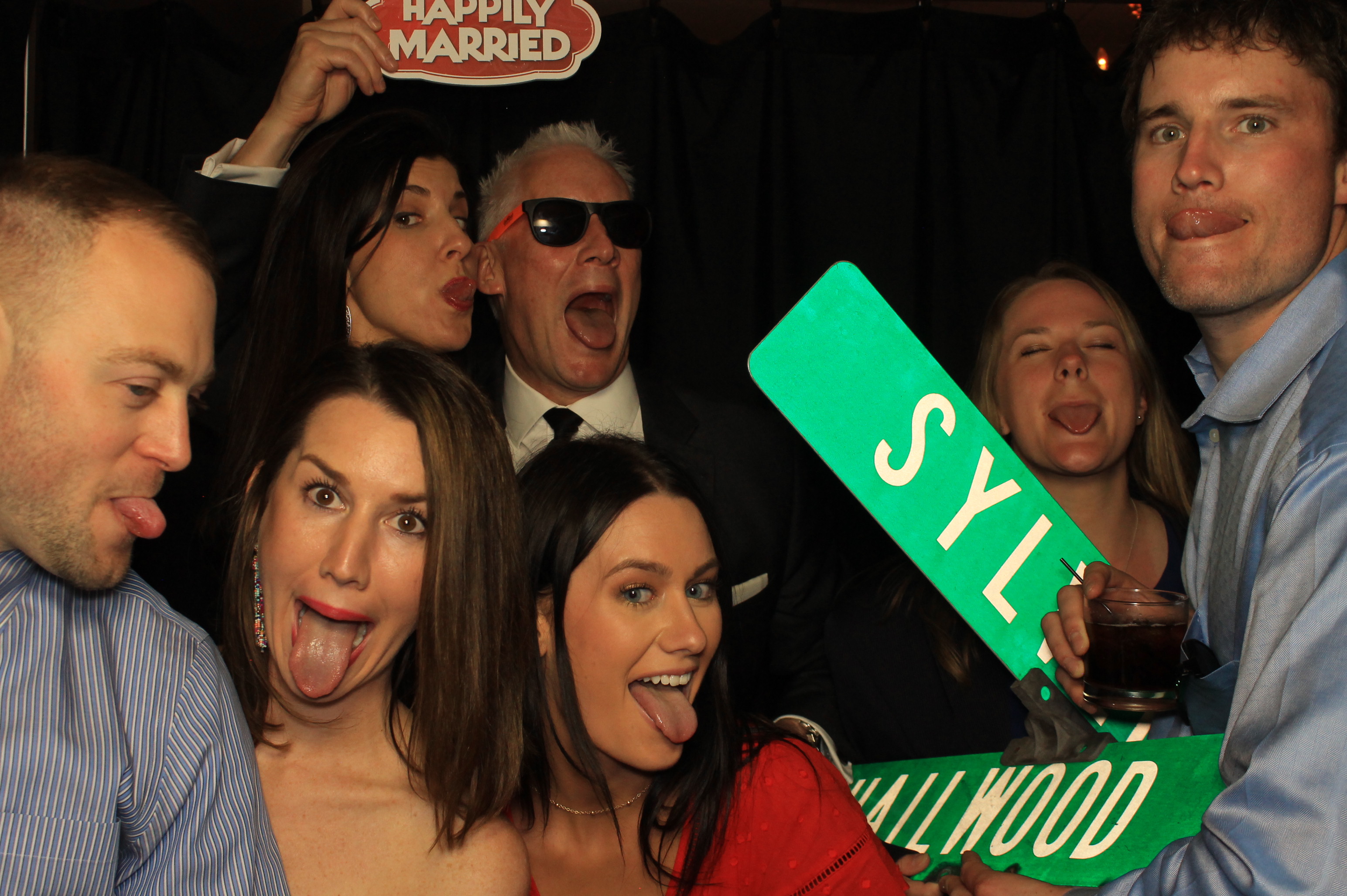 Meredith and Doug Wedding | View more photos from the event at gallery.photoboothcincy.com/u/PhotoBoothCincy/Meredith-and-Doug-Wedding